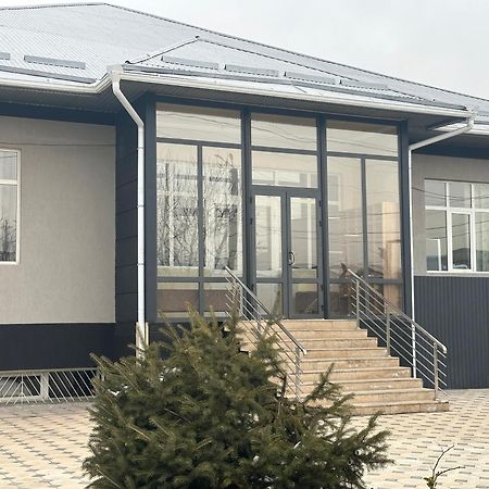 Sunny Hostel Osh Dış mekan fotoğraf
