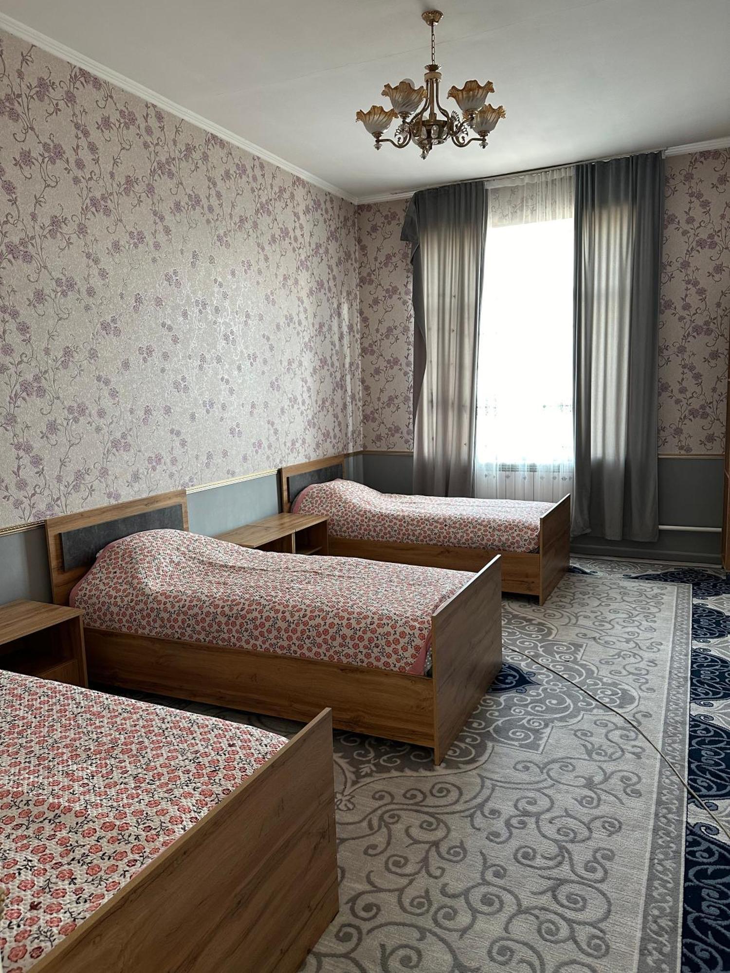 Sunny Hostel Osh Dış mekan fotoğraf